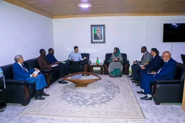 The education minister receives representatives of an organisation in her office