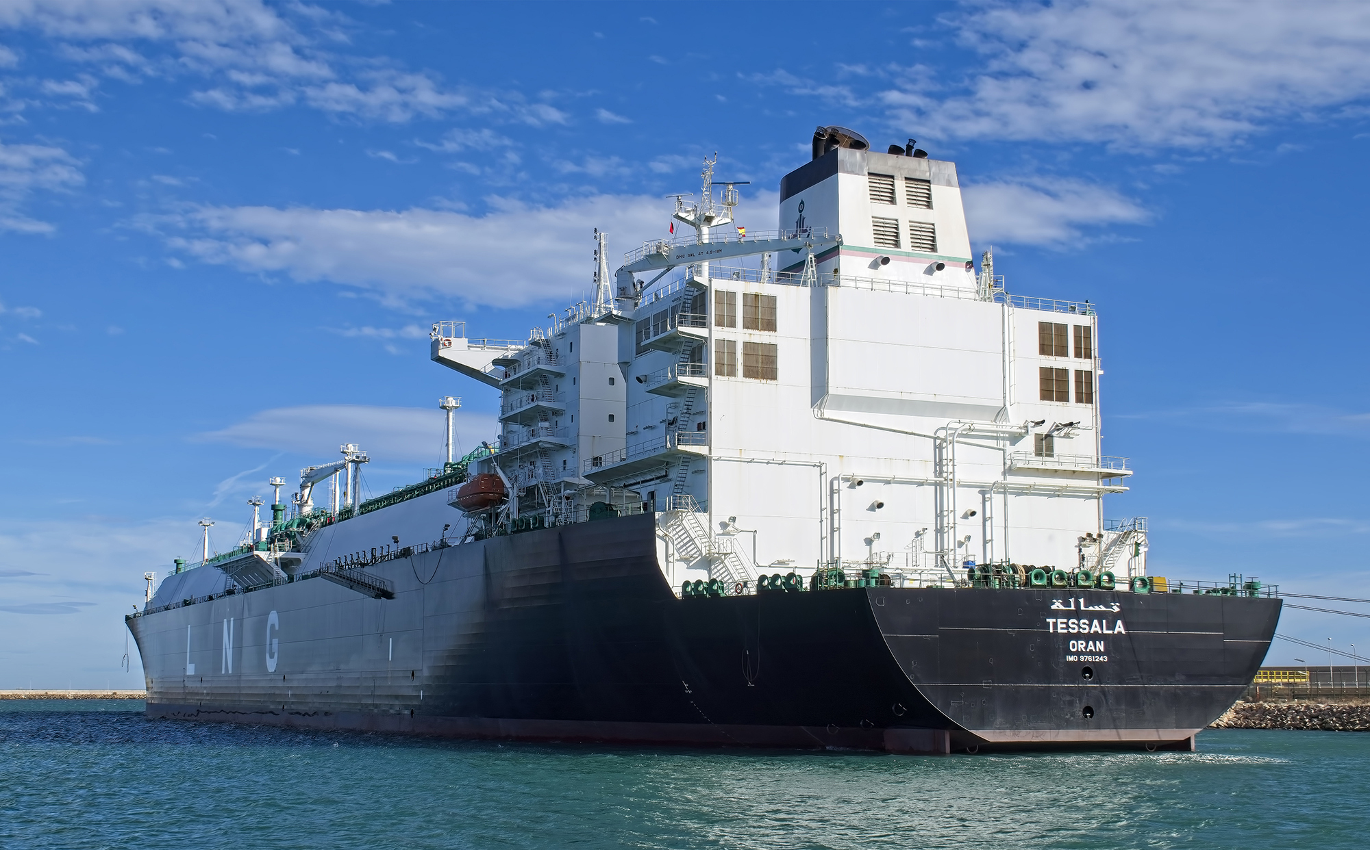 Algerian LNG carrier Tessala moored in a port