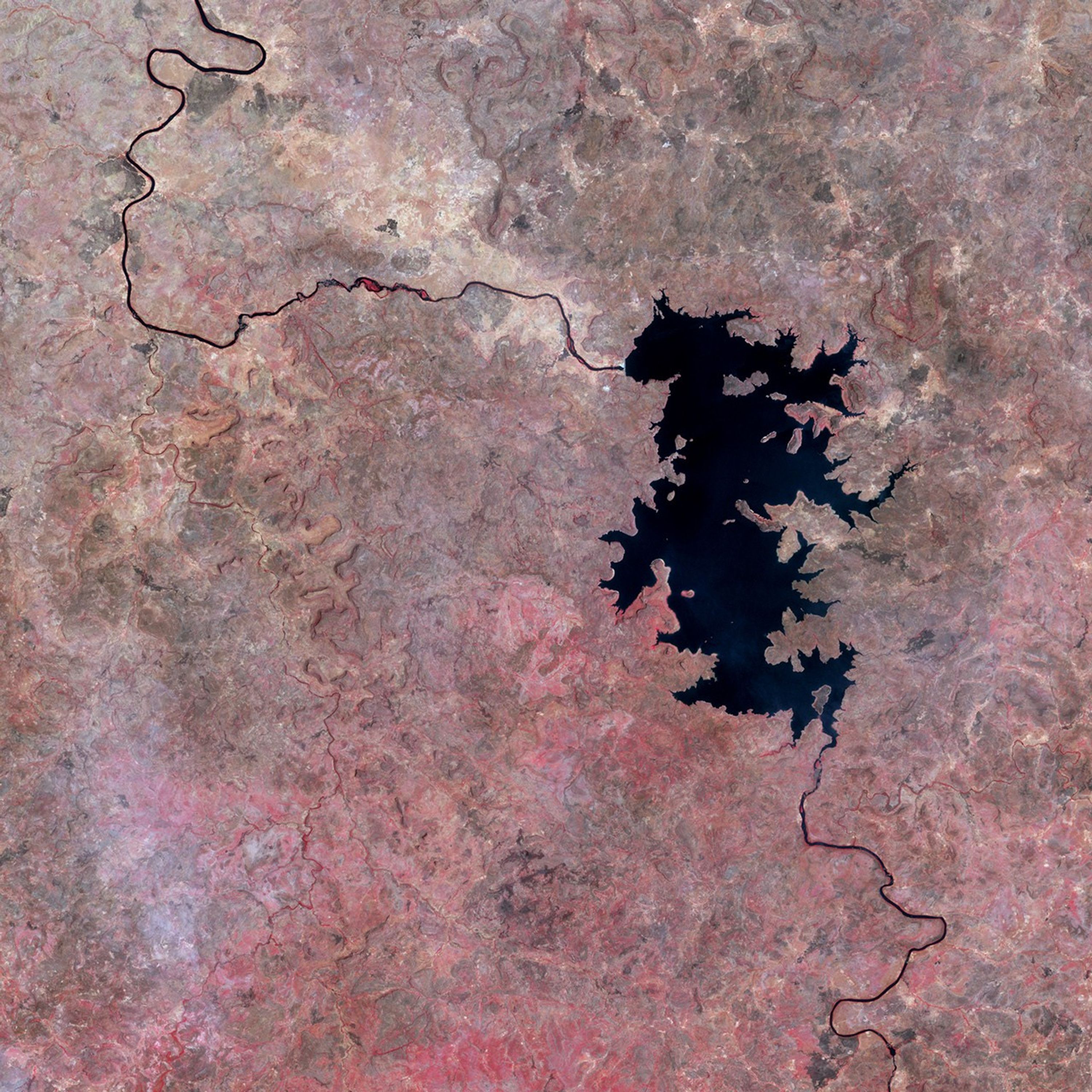 Satellite view of Manantali reservoir and the Bafing acquired on 24 March 2003, not an image of current water levels