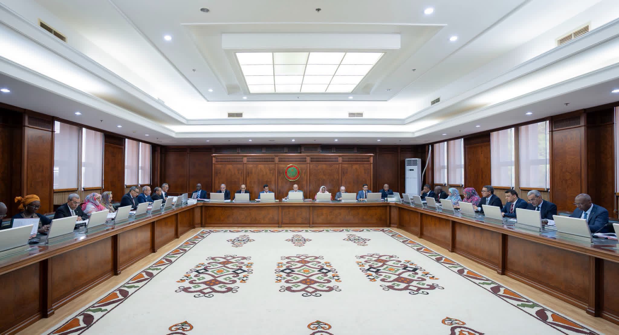 A Council of Ministers meeting at the Presidential Palace